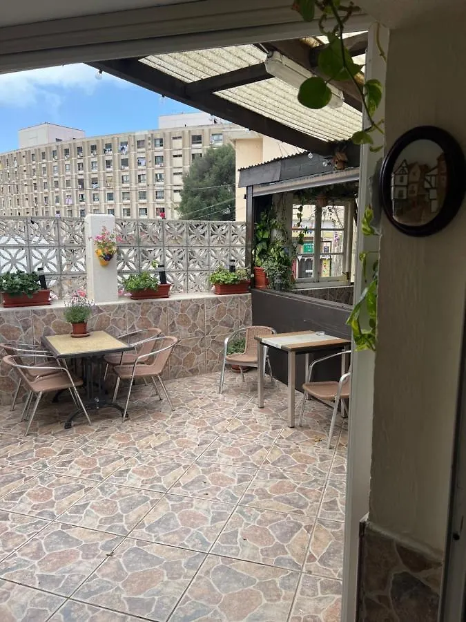 Emile Youth Hostel 直布罗陀